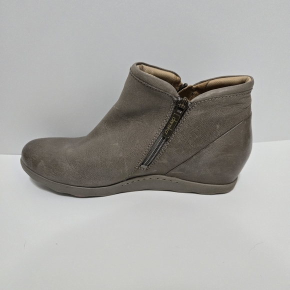 Dansko Miki Bootie wedge taupe burnished zipper leather - Picture 6 of 10